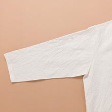 画像をギャラリービューアに読み込む, SHIWAコットン リラックスノーカラーシャツ(巾着付き)