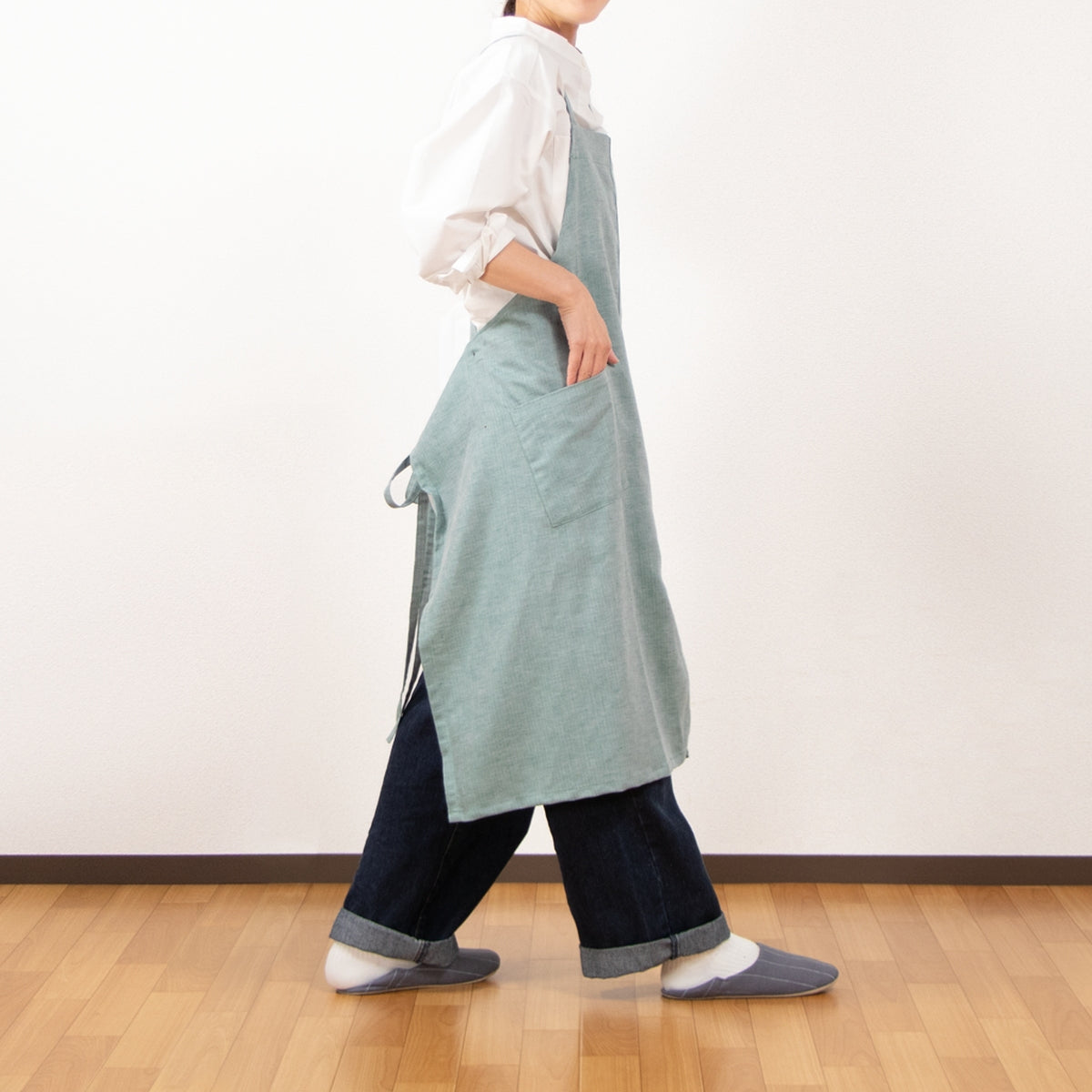 綿麻ヘリンボーン エプロン グリーン – HaTaKaKe
